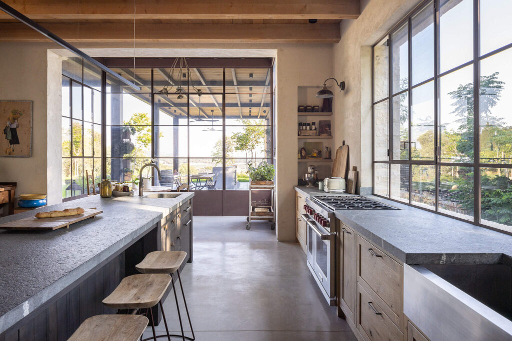 מטבח כפרי מעץ אלון